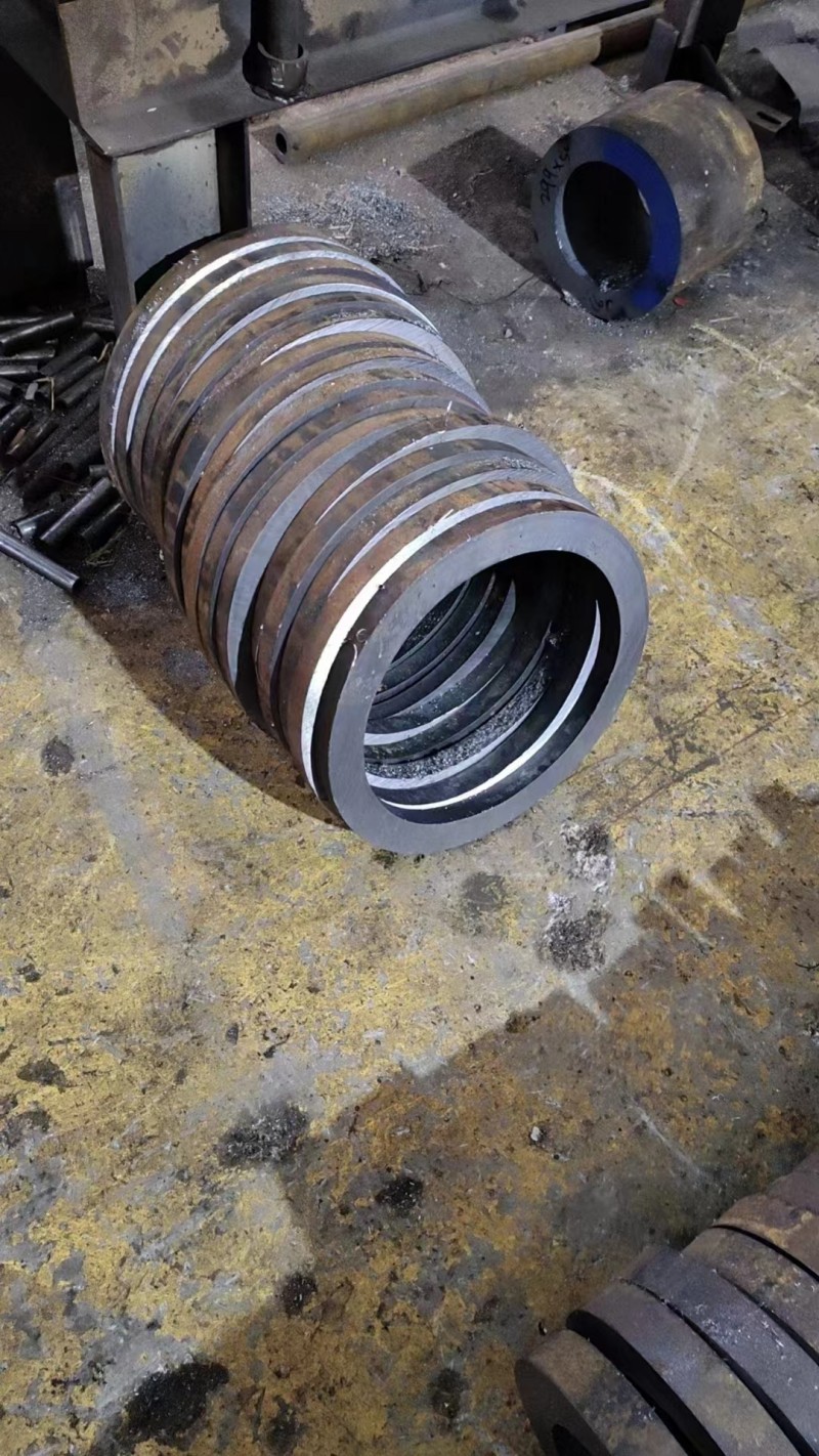 梁山梁山梁山30CrMo无缝钢管切割